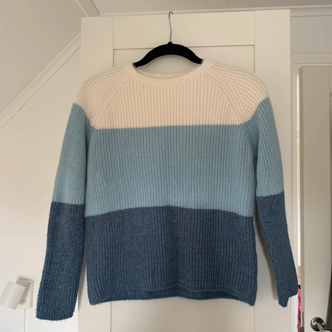 Stickad tröja