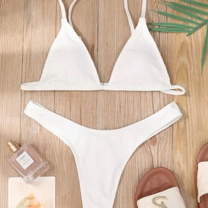 Bikini - Oanvänd bikini från shein, ligger kvar i originalpåsen . Ordinare pris 99kr🤍