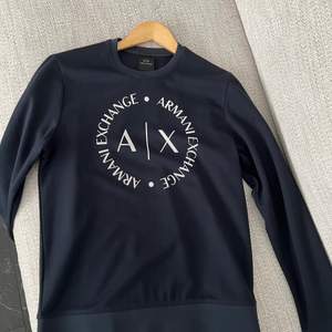 Armani Exchange tröja storlek S, aldrig använd 