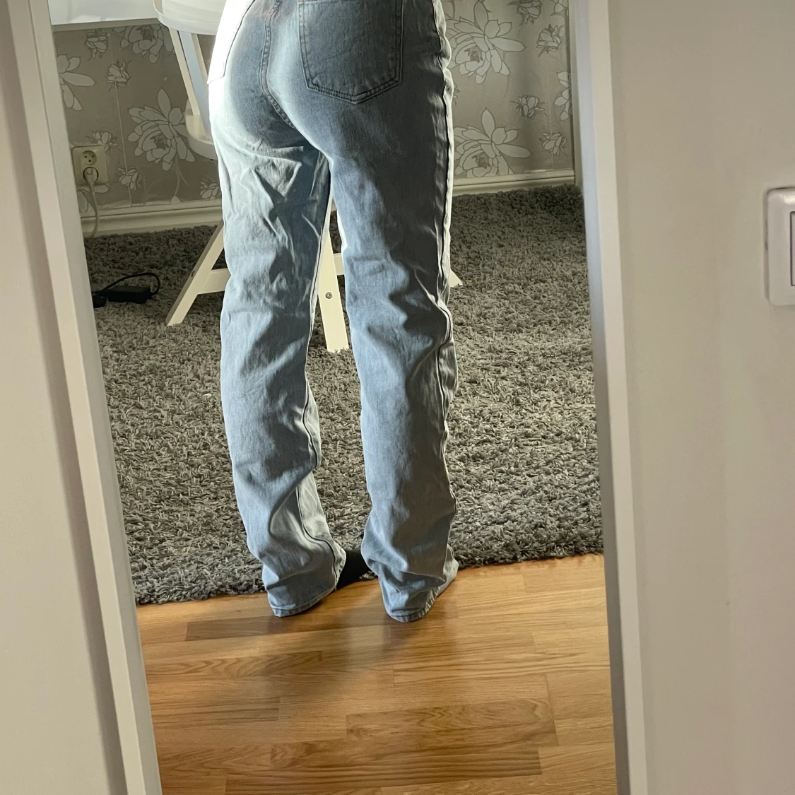 Så snygga lösa ljusa jeans!!🪐✨ - 90