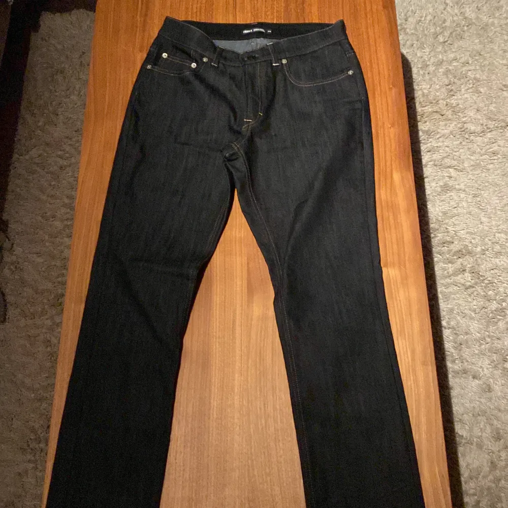 Ett par coola jeans från Filippa k. Helt oanvända. Strl 31/34. 🤟🏼🎸. Jeans & Byxor.
