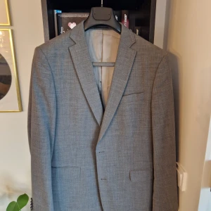 Oscar Jacobson kavaj  - Nytt skick L, slimfit