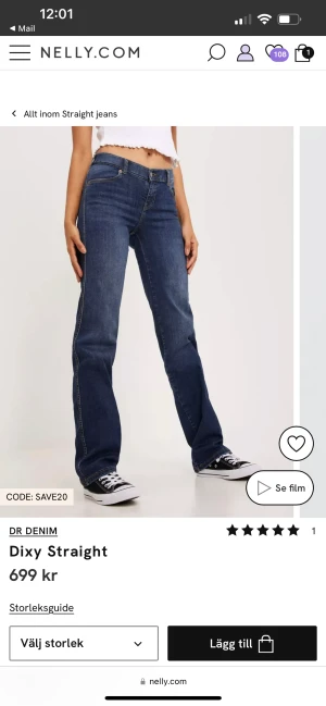 Jeans - Säljer dessa mörkblå dr denim dixi jeans, då dom tyvärr va försmå för mig. Dom har prislappen kvar o är helt nya