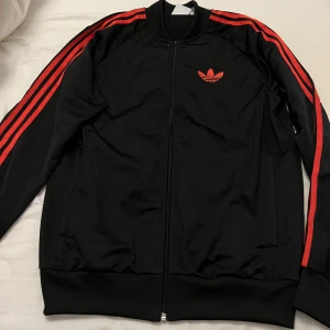 Adidas  - Adidas original storlek M