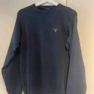 Gant  - Använt skick i storlek medium. 