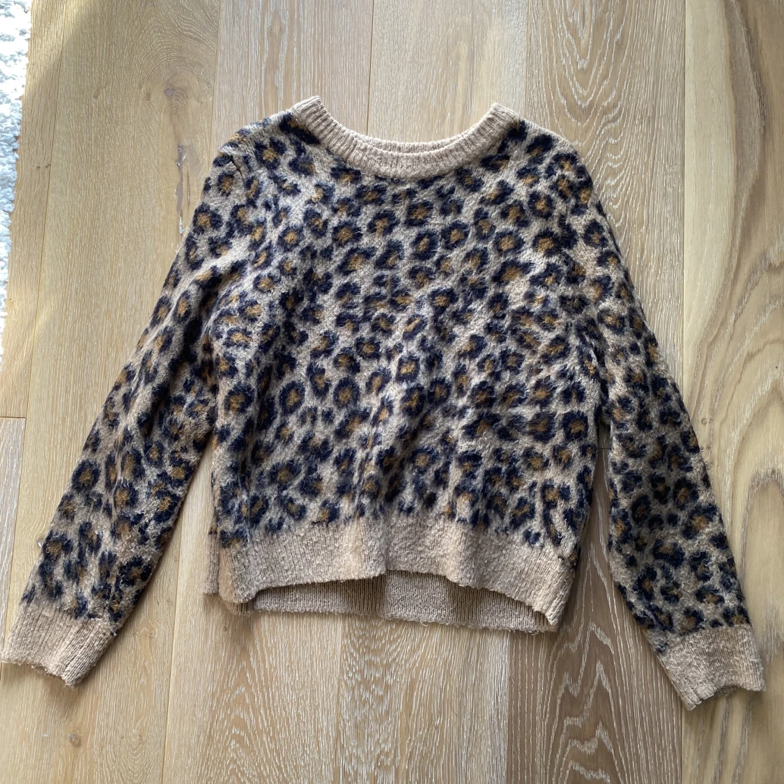 Stickad tröja