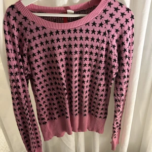 Rosa topp - Rosa topp med stjärnor från hm💗