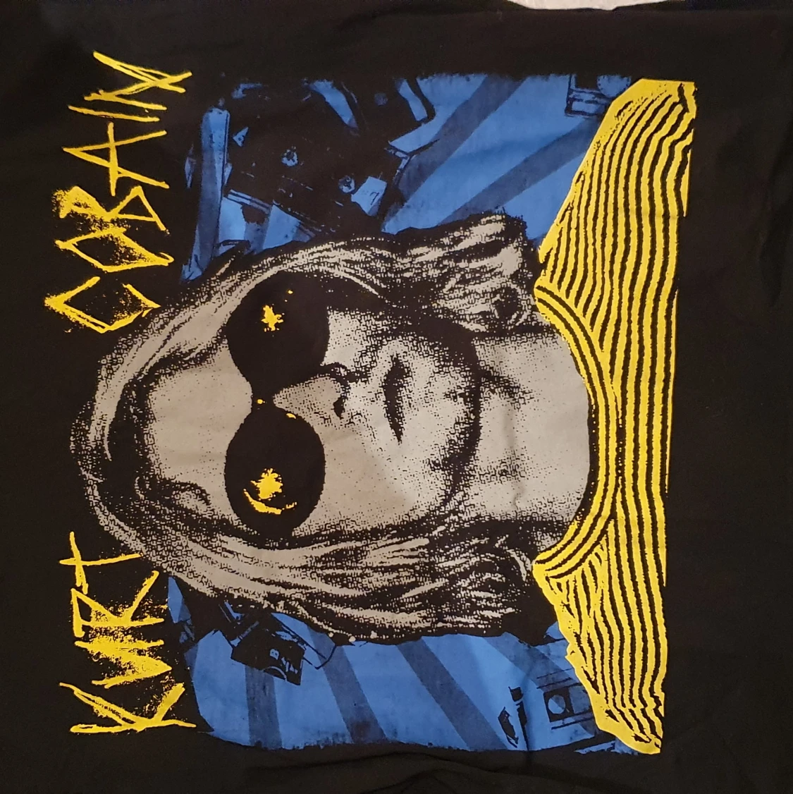 Limited edition kurt cbain unisex t.shir - 90