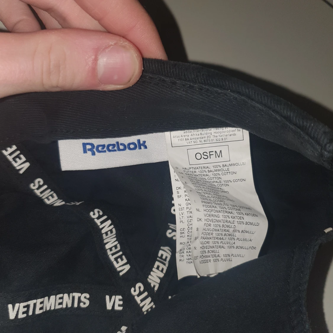 VETEMENTS X Reebok Kepa - 90