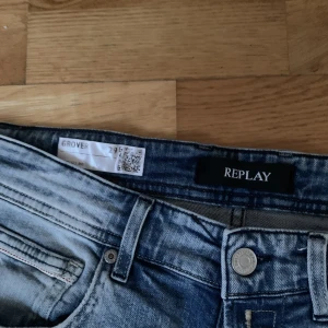 replay jeans  - hej säljer mina feta replay jeans som har blivit för små, inga flaws fortfarande clean. köpta för 1400