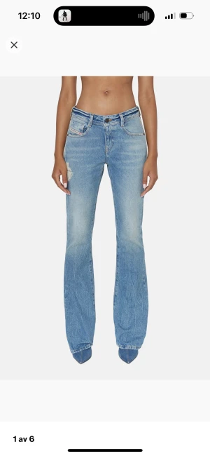 Diesel jeans - Säljer dessa nya otroligt snygga diesel jeans!! Säljer då de är lite stora💘(lite stora i storleken) Model: d- ebby d