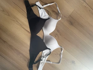 Bh storlek s/m - Nya bh storlek s/m köpte från hm 💕 lappen är bortklippt men när jag väl testade hemma så var den lite liten. Har 75D i bh annars 💕 utan bygel