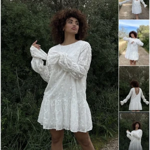 Student klänning  - Kollar intresset på denna populära klänningen från nakd, strl 36 , skriv gärna vad ni är villiga o betala ❤️❤️