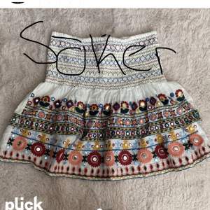 Söker denna zara kjol
