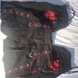 Tripp nyc byxor - Jättesnygga byxor som inte kommer till användning längre.