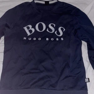 Hugo boss  - Säljer denna feta Hugo bossen använd förut skick 8/10