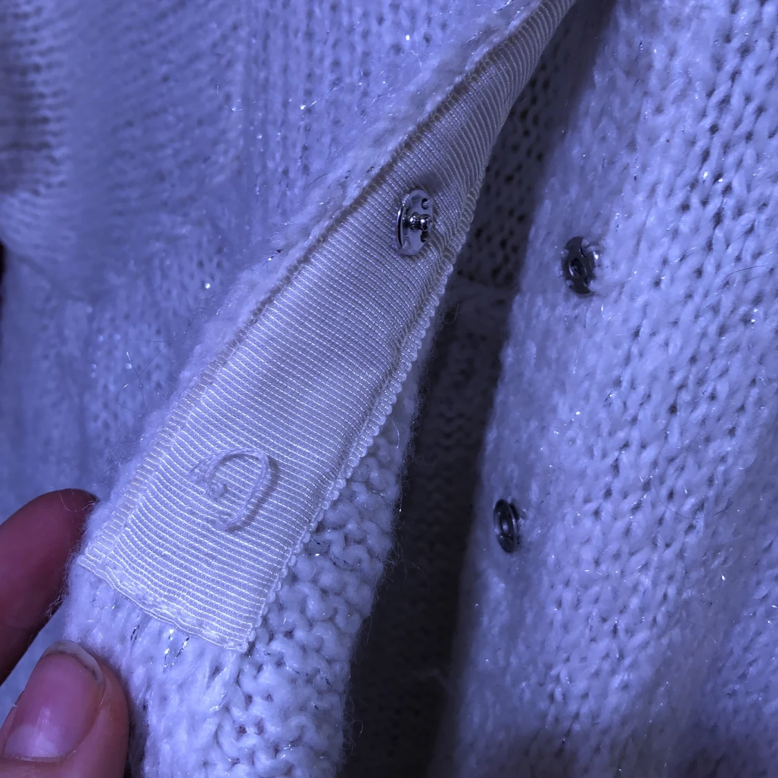 Gullig vit stickad kofta med glitter - 91