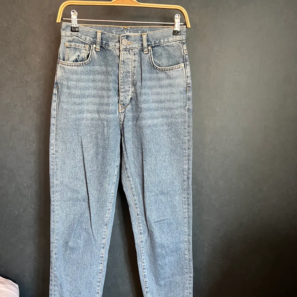 Jeans från bikbok i bra skick, nypris 599kr. Jeans & Byxor.