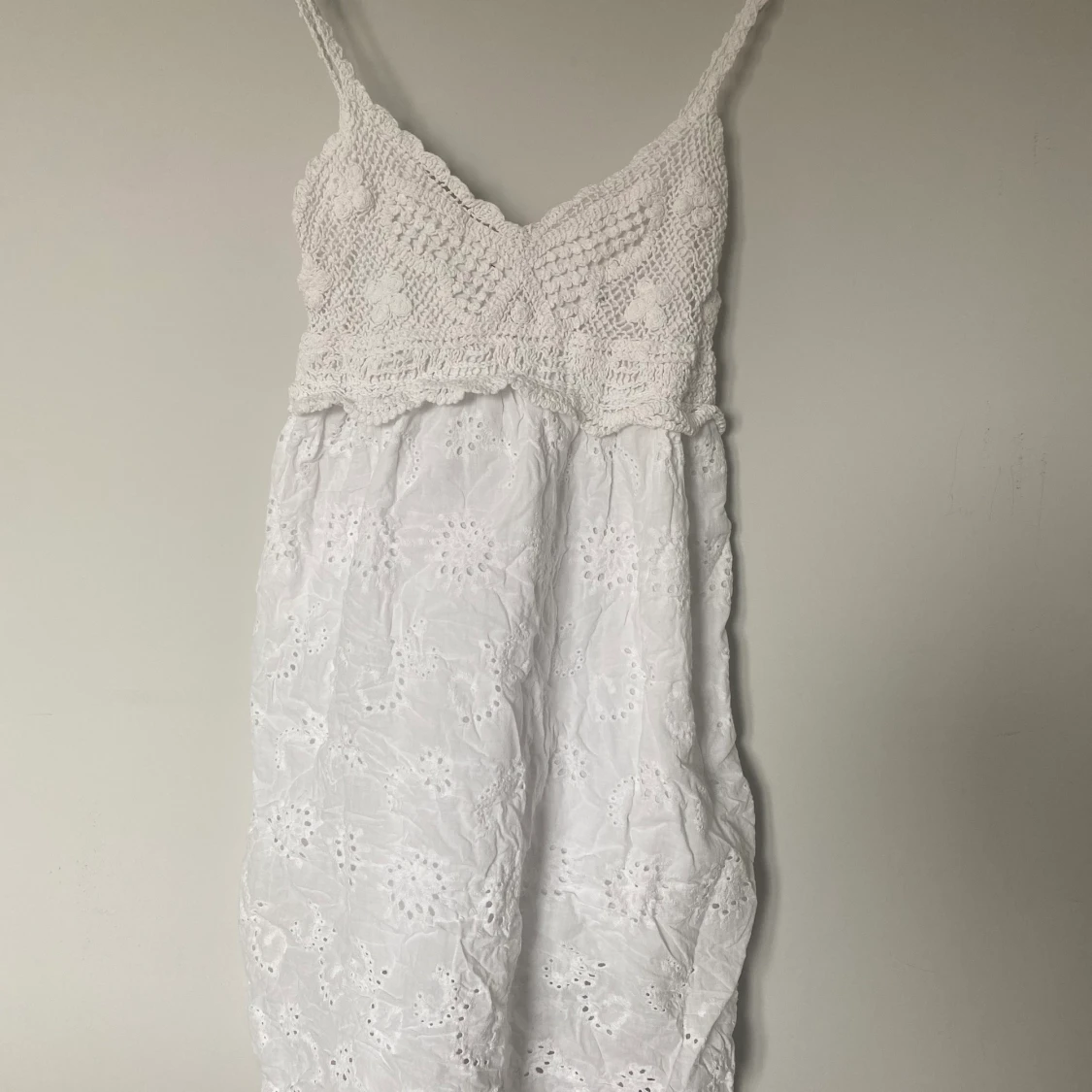 Vit somrig klänning 