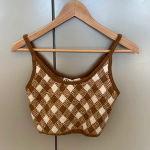 Zara stickat linne - Garderobsränsning!☀️ Stockat linne från Zara i skönt material, mjuk och sticks inte alls