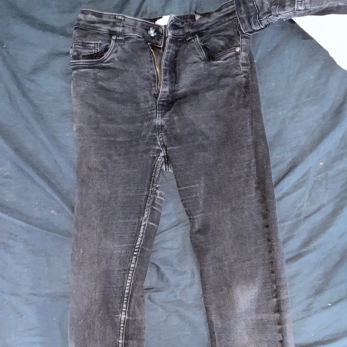 Svarta jeans