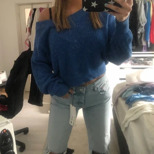 Blå stickad tröja  - Stickad tröja, blå, mörkblå