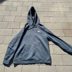 Stussy Hoodie  - Stussy hoodie size S With nice distressing and a perfect sun fade! (Sweden), Small flaw on the elbow (easy to fix)