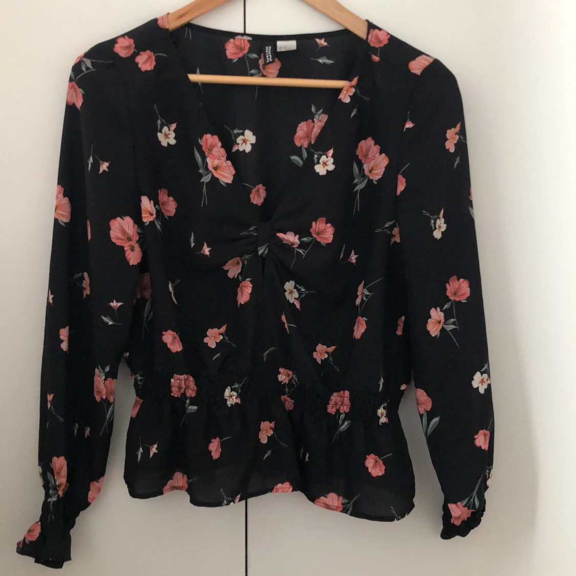 Blommig tröja från H&M - 90