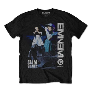 eminem tshirt - skit cool eminem t-shirt, har använt typ 5 gånger för 2 år sen, men säljer för den kommer inte till användning. tryck gärna på "köp nu" :)