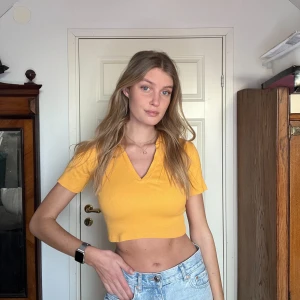 Topp - Orange topp från zara