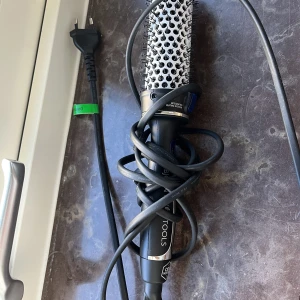 Björn Axén värmeborste 38 mm - Endast testad så nyskick. Nypris: 799 :-