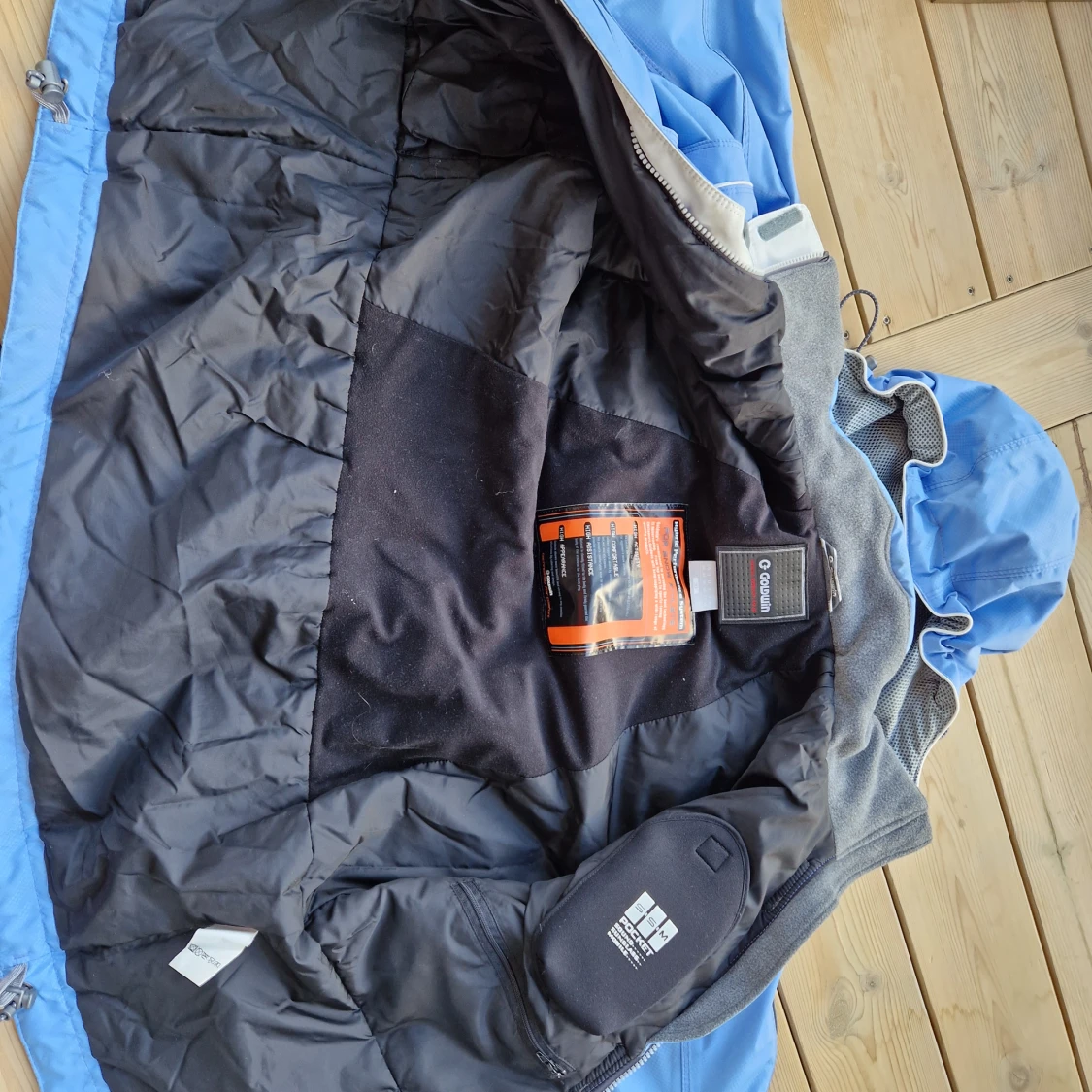 Blå alpinjacka säljes - 91