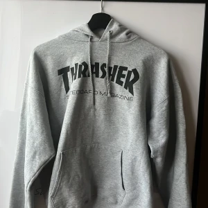 Thrasher hoodie - Säljer min thrasher hoodie som vuxit ur mig.