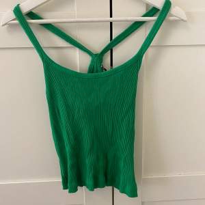 Grönt linne från Zara i storlek M🌺🌺