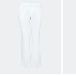 BikBok Vera Petite kostymbyxor - Bikboks populära Vera kostymbyxor, i strl 32 petite för mig som är kort. Råka beställa för liten strl:(( 💖