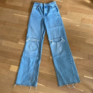 Zara jeans - Ett par zara jeans köpt för 400