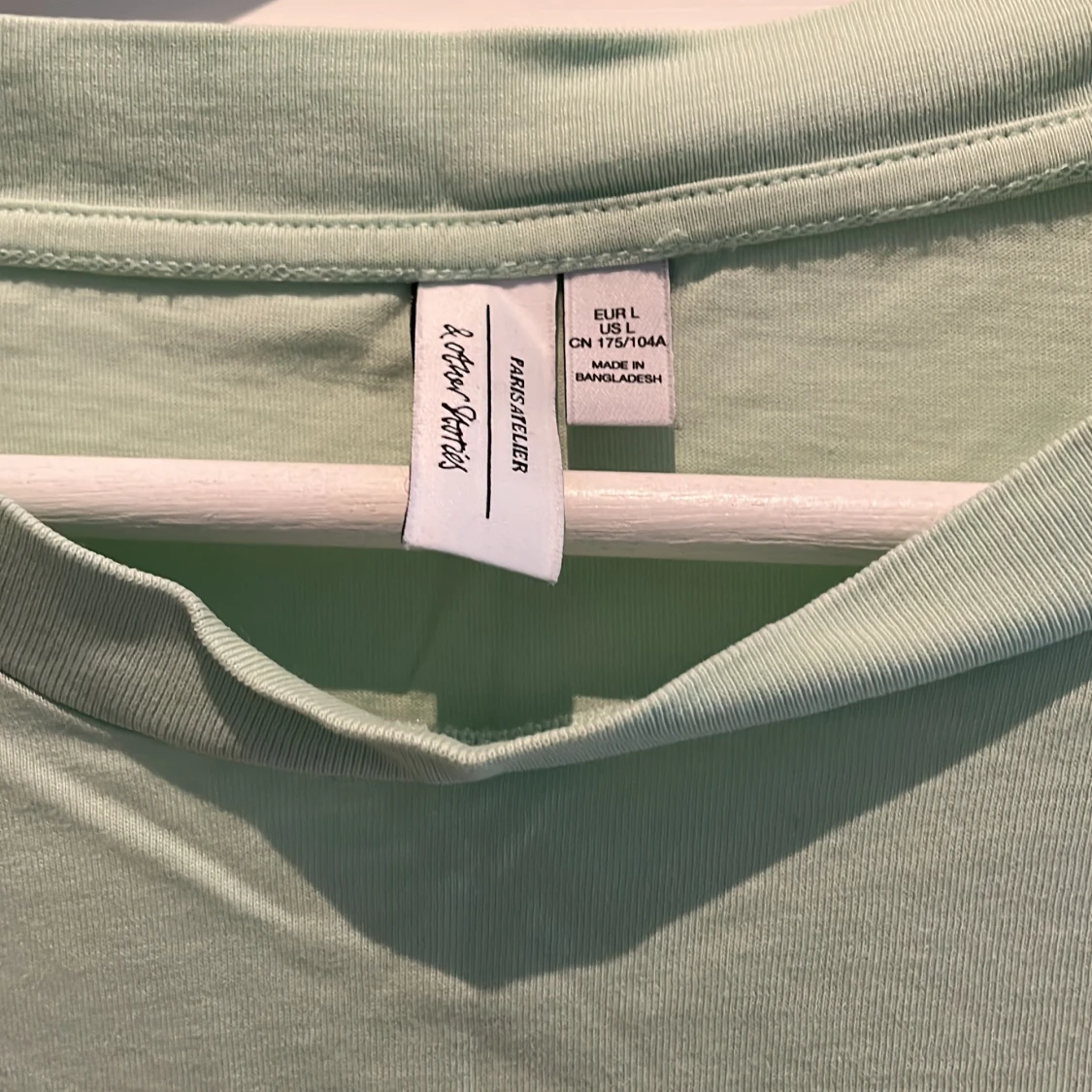 T-shirt från & Other stories - 90