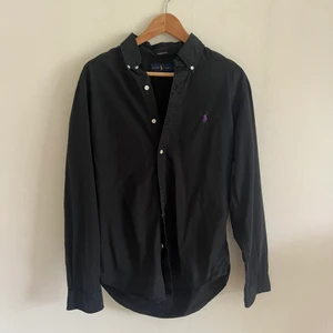 Skjorta - Ralph Lauren skjorta som är sparsamt använd