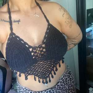 topp - topp aldrig använd, knyts i ryggen