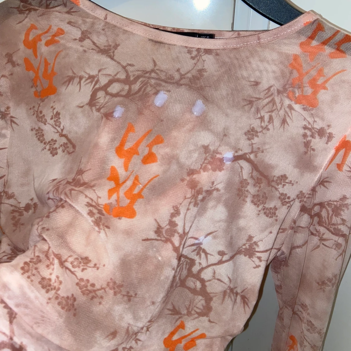 Genomskinlig tröja - 90