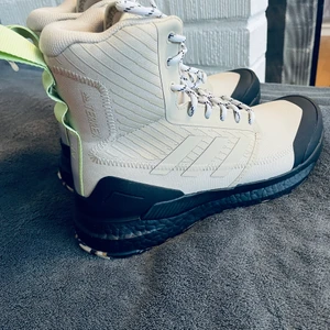 Adidas terrex Free hiker xpl - Brand new adidas terrex free hiker xpl size 38 2/3 ,original price 2349,sell it for 1200 Without box