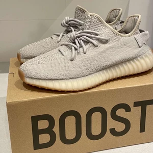 Yeezy 350 - Yeezy 350 sesame storlek 10us 44eu DS ( vunna på Yeezy day )  Kvitto finns