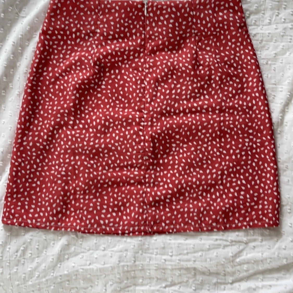 Röd prickig kjol från shein - 91