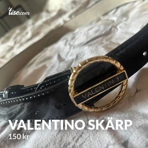 Valentino skärp  - Bra skick  Äkta läder 