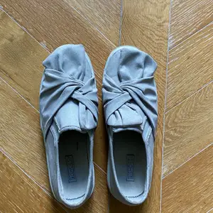 Grey plattform shoes from Nelly only worn a few times Size 38 I am available to meet in the Stockholm area