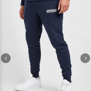 Hoodrich byxor mörkblå - Aldrig använda beställde fel storlek 