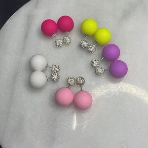 Örhängen  - 15kr/par