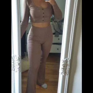 Mjukisset brunt - Oanvänd ljusbrunt mjukisset (lånade bilder) 