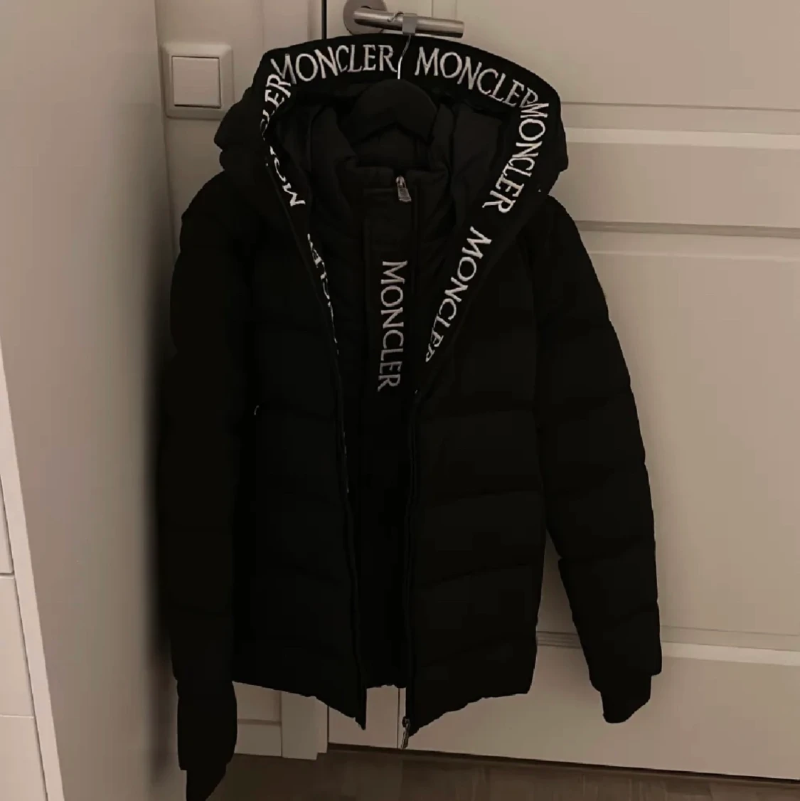 Moncler jacka