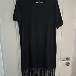 Topp  - Snygg topp ifrån Lindex aldrig använd 😞🖤